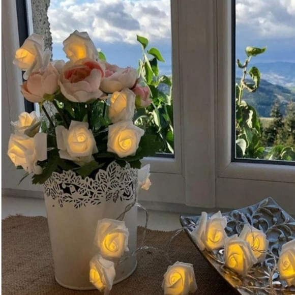 💙🏍LED Bettery Operated Yellow Rose Lights - Picture 7 of 8